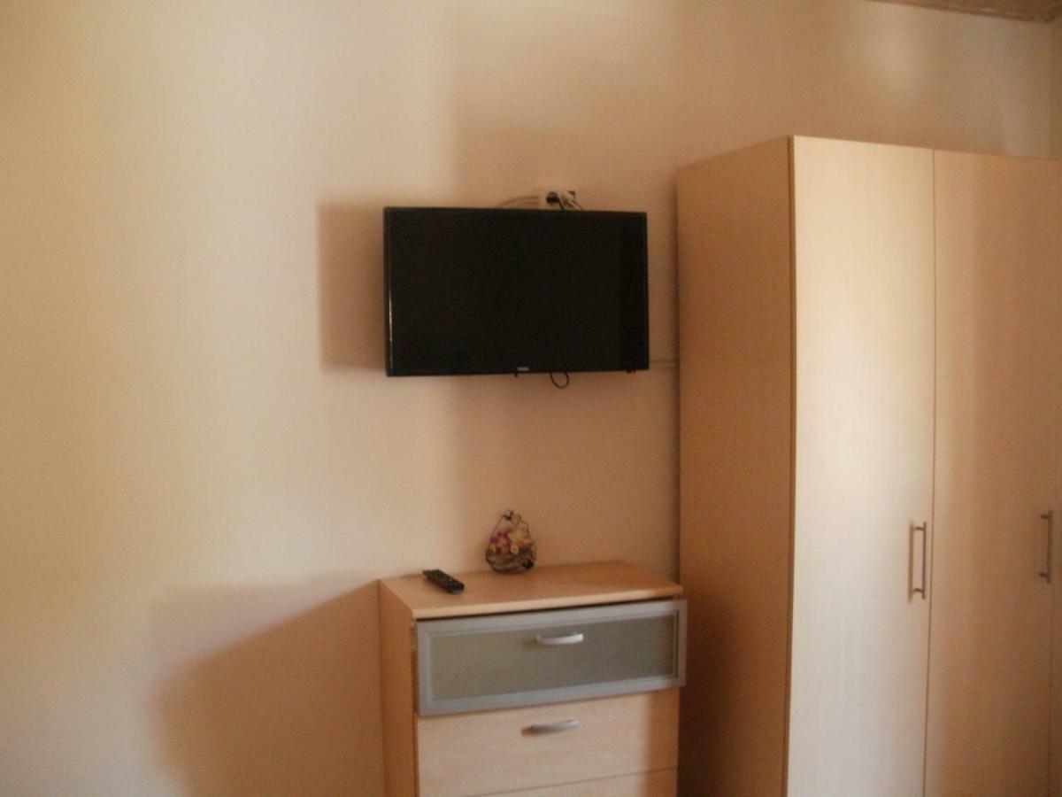Apartments & Rooms Neno ทริบานี-ครุสชิซา ภายนอก รูปภาพ